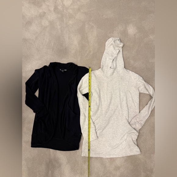 Lot Athleta Girl wrap and hoodie - Picture 2 of 9